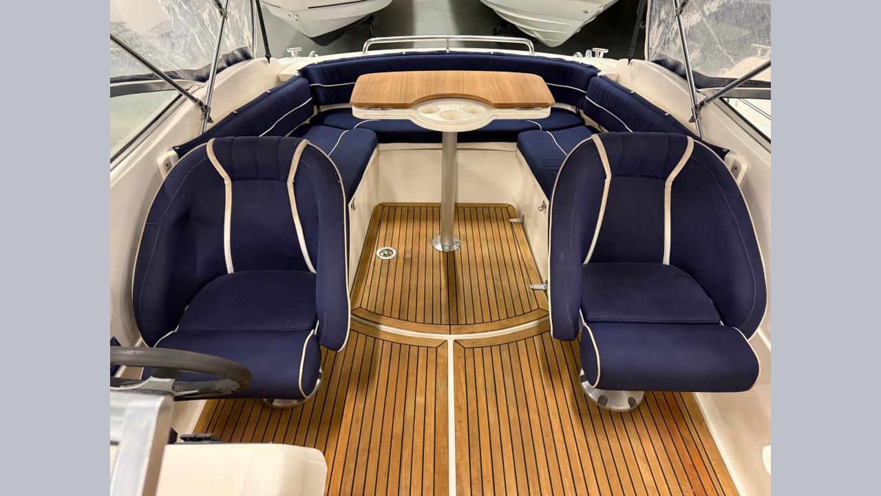 Bella 640 DC med Mercruiser 4,3 MPI -07