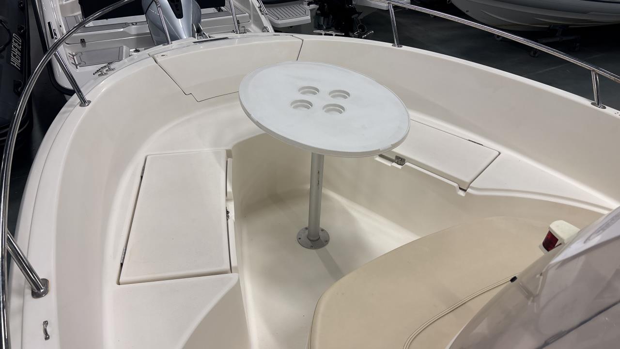 Jeanneau 635 CC -07 med Yamaha F 150 AETL -09