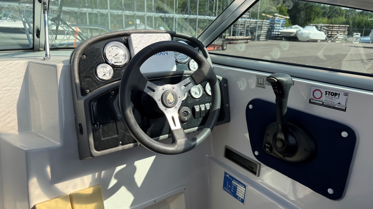 Uttern D55 med mercruiser 3.0 -2007