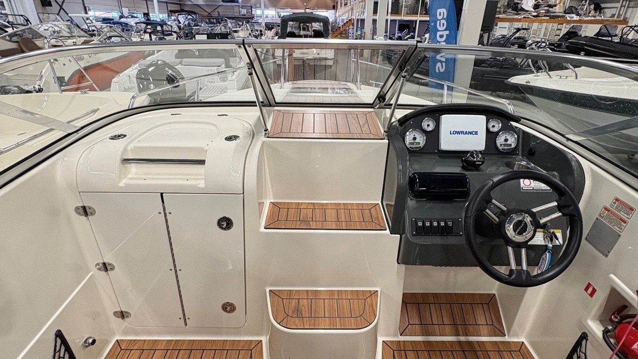 Uttern D57-14 med Mercury 115 Optimax-14