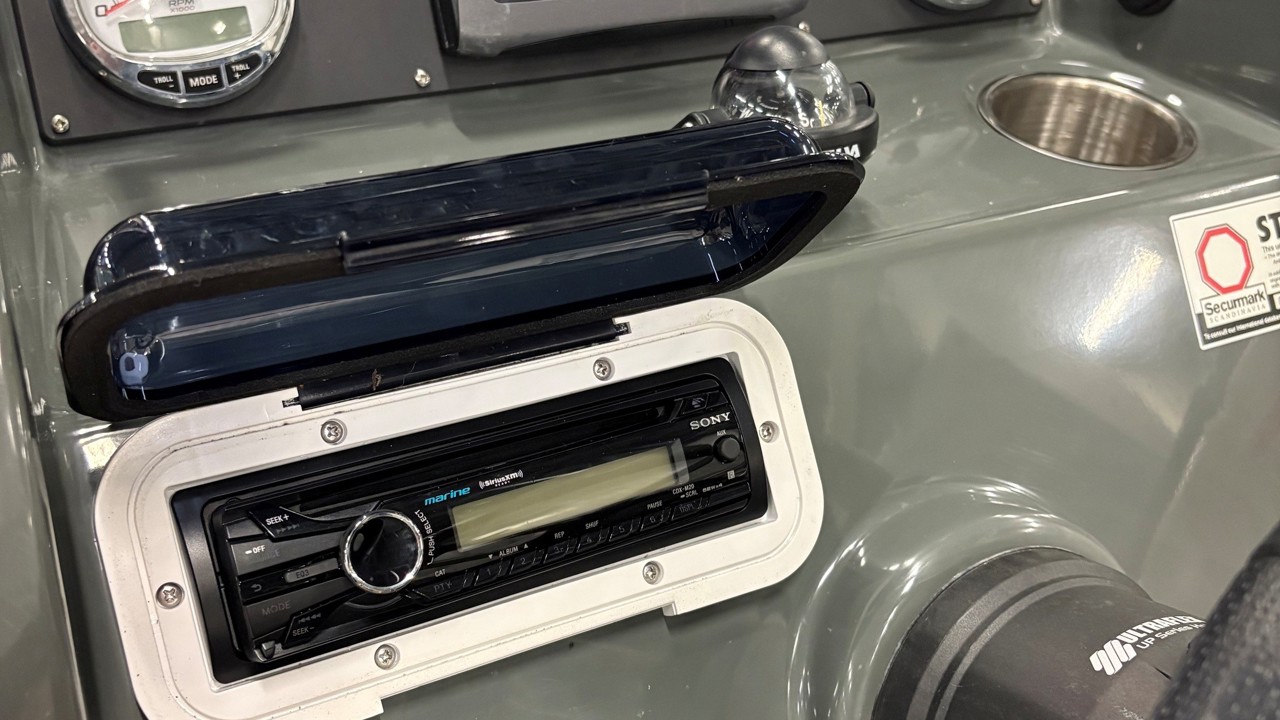 Uttern D57-14 med Mercury 115 Optimax-14