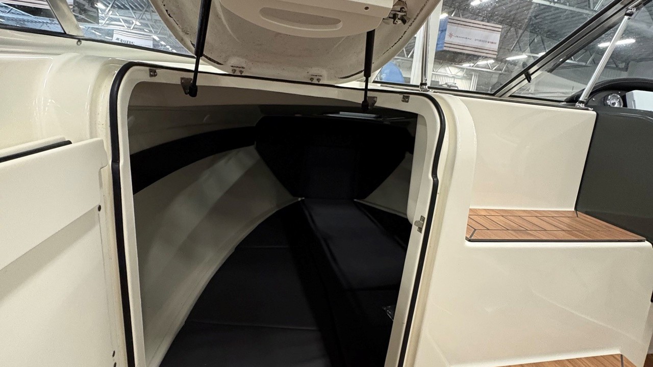Uttern D57-14 med Mercury 115 Optimax-14