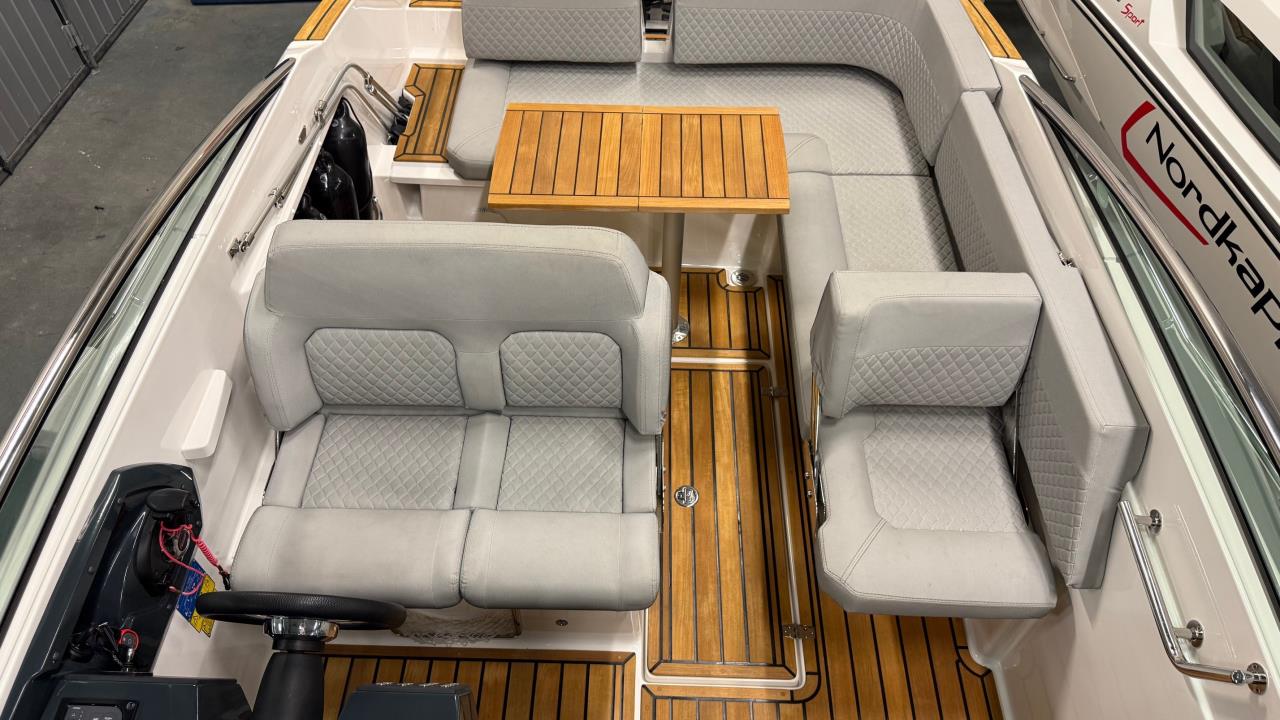 Flipper 700 DC -22 med Mercury F 250 XL DTS -22