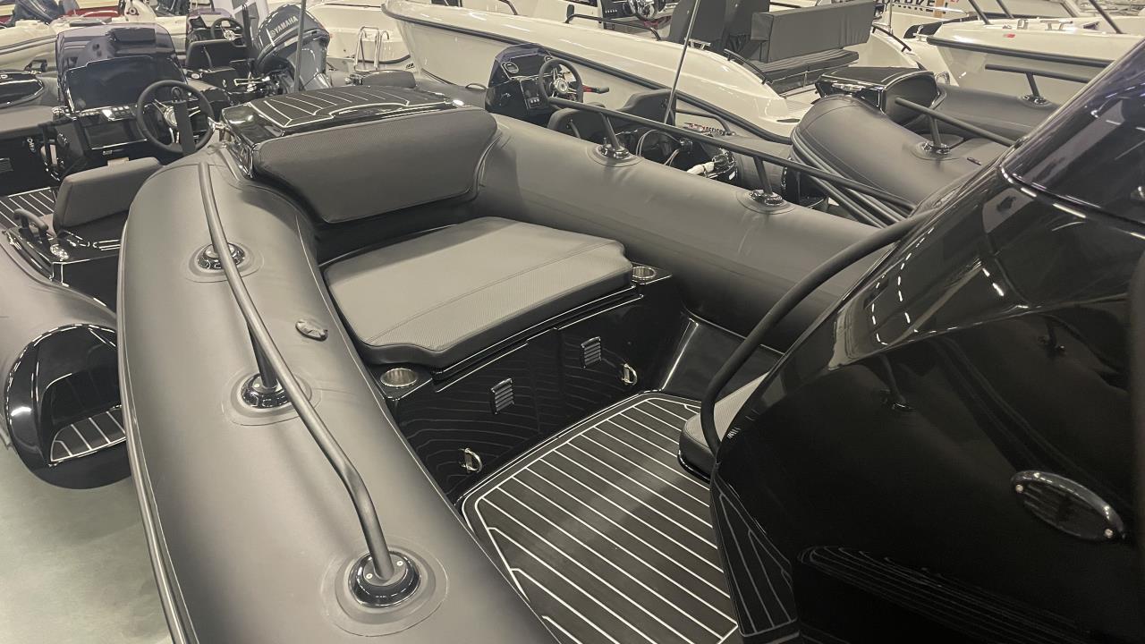 Grand 650 GL -22 med Yamaha F150 -25