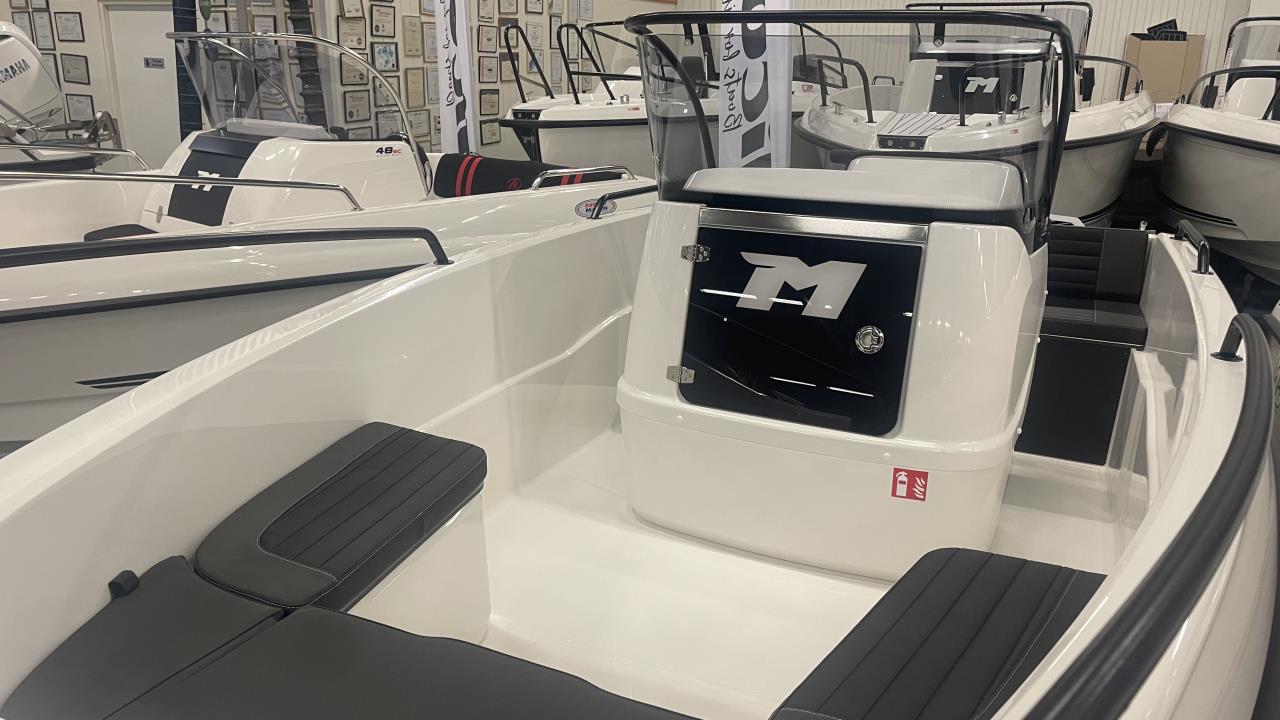 Micore 51CC R-Design -24 med Mercury F60 -25