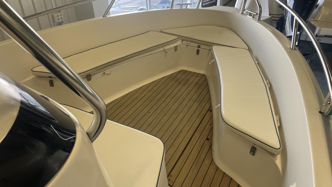 Uttern S64 Exclusive med Mercruiser 4,3 L -02