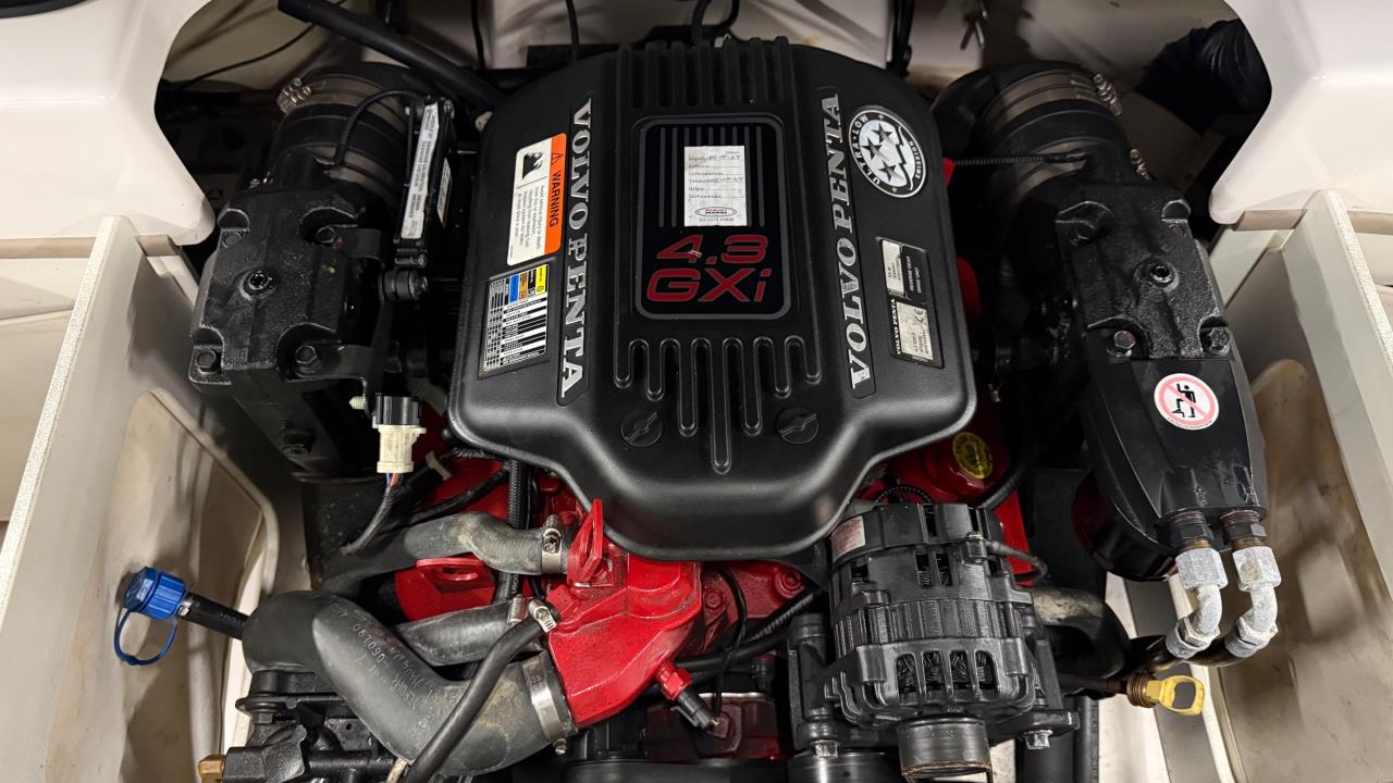 Four Winns 190 Horizon-06 med Volvo Penta 4,3 GXi-06