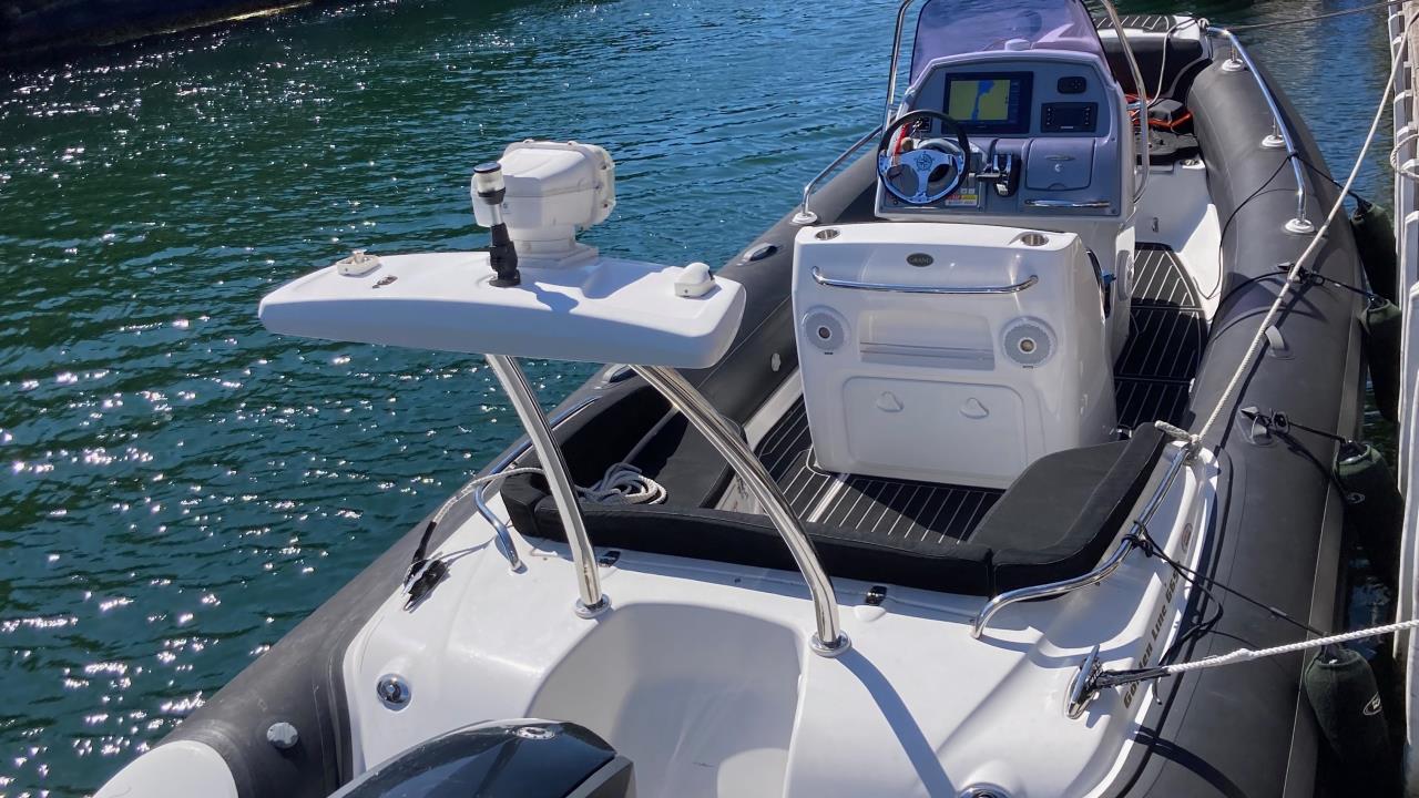 Grand 650 Golden Line -15 med Evinrude 200 HO -15 ink 30-trailer