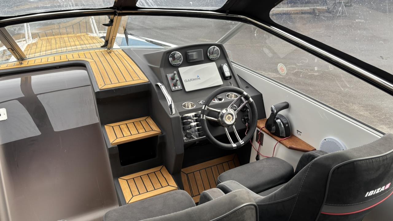 Ibiza 760 Touring med Mercury F250 XL -17