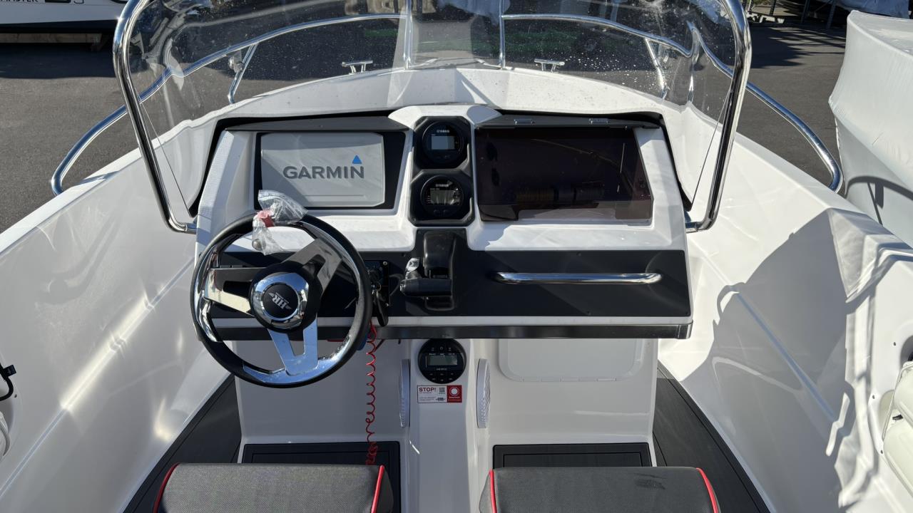 HR 602 CC -22 med Yamaha F115 LB -22