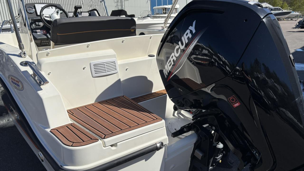 Uttern S53 med Mercury F 100 ELPT -23