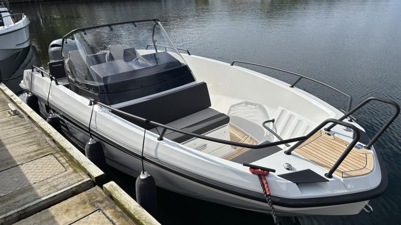 Finnmaster S6 -23 med Yamaha F150 XB -25