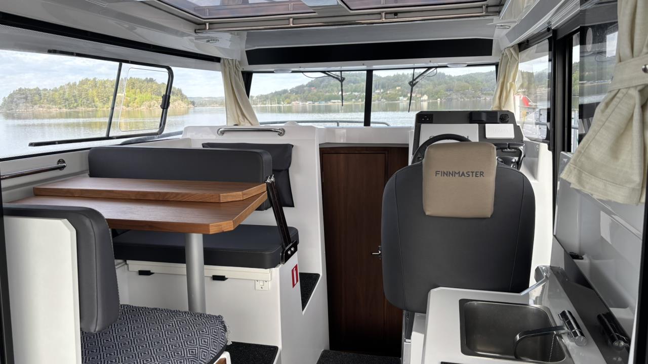 Finnmaster P8 -22 med Yamaha F 150 GETX x2 -23