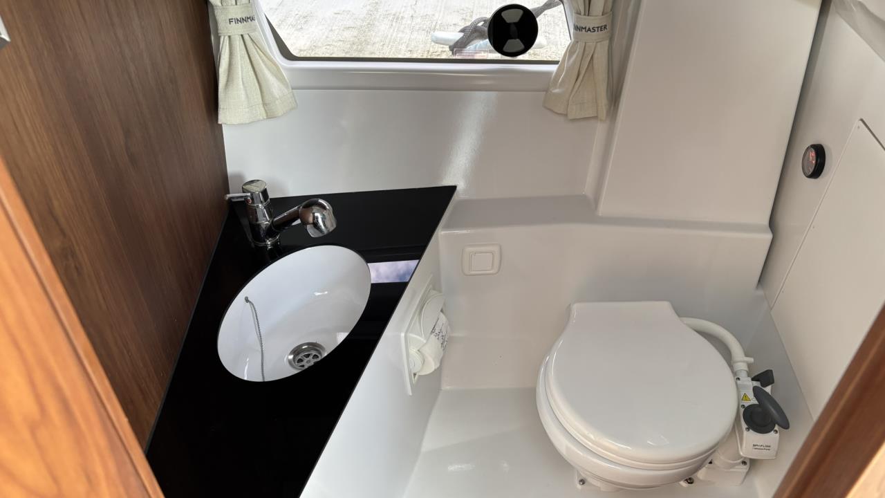 Finnmaster P8 -22 med Yamaha F 150 GETX x2 -23
