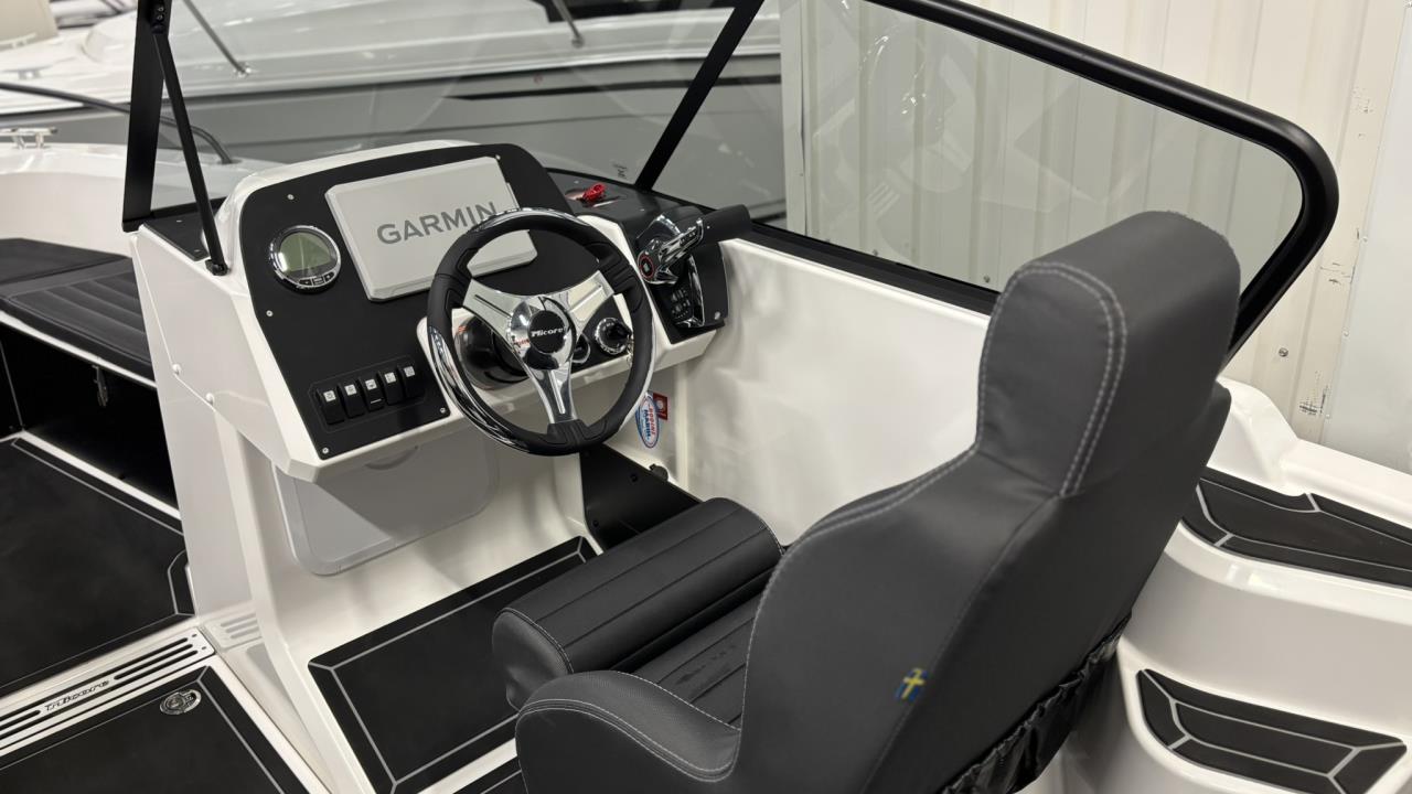 Micore 68BR med Mercury F150 Racing -25
