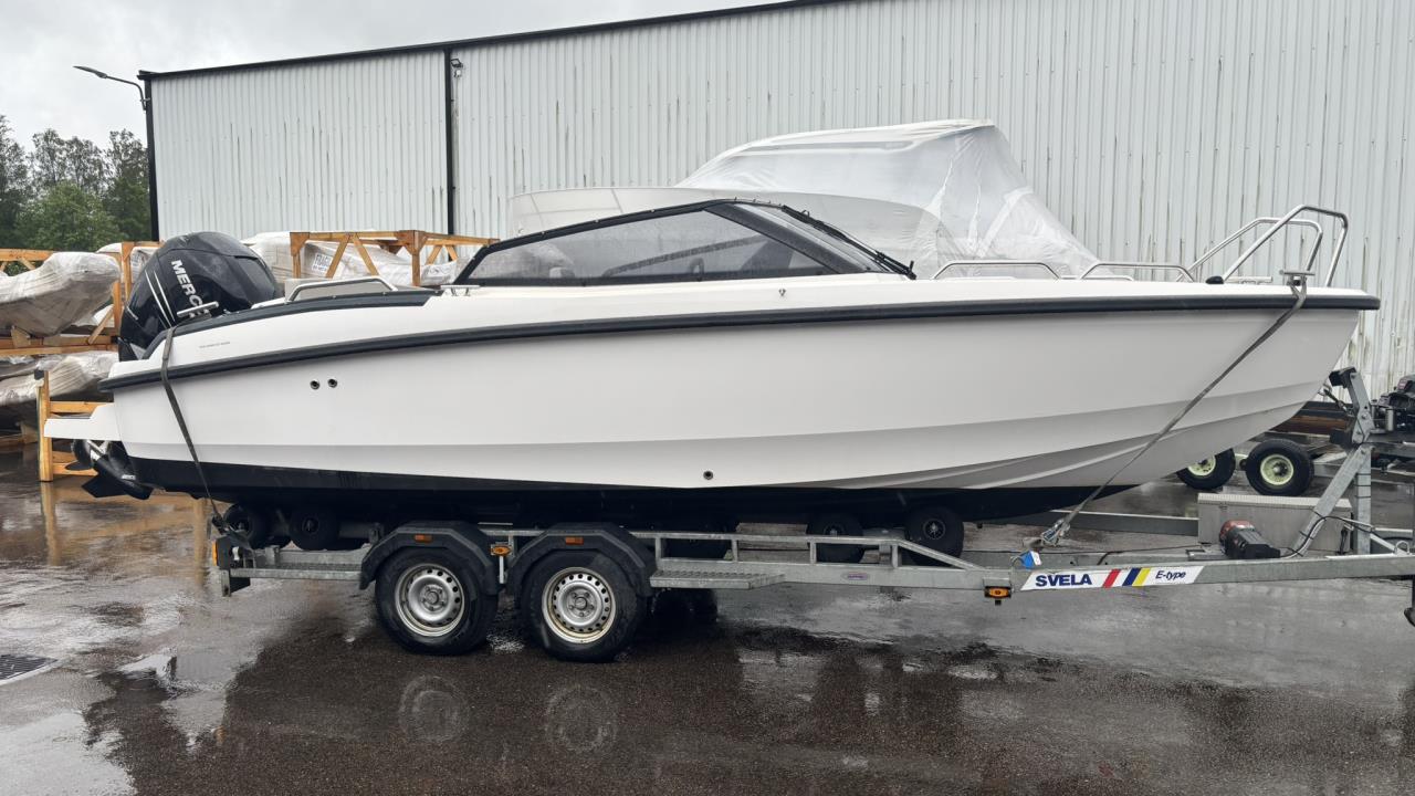 Bella 700 BR -17 med Mercury F 250 XL DTS -17
