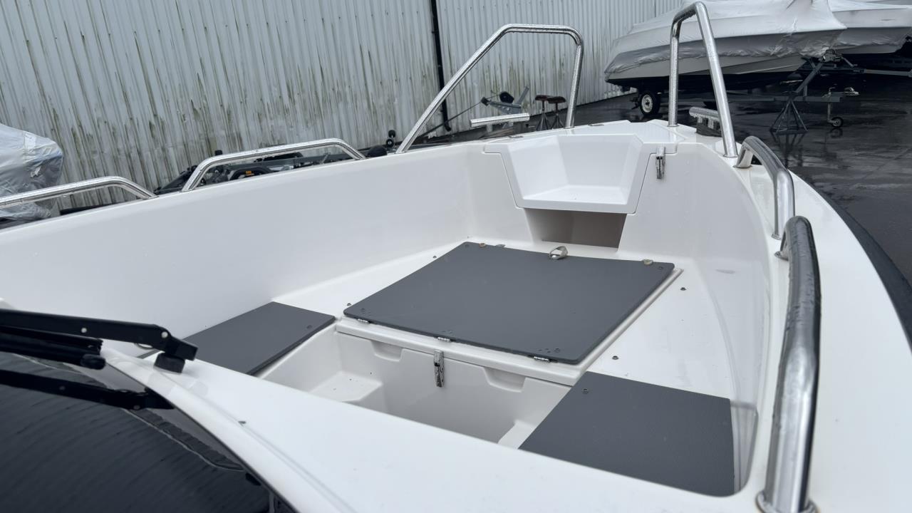 Bella 700 BR -17 med Mercury F 250 XL DTS -17