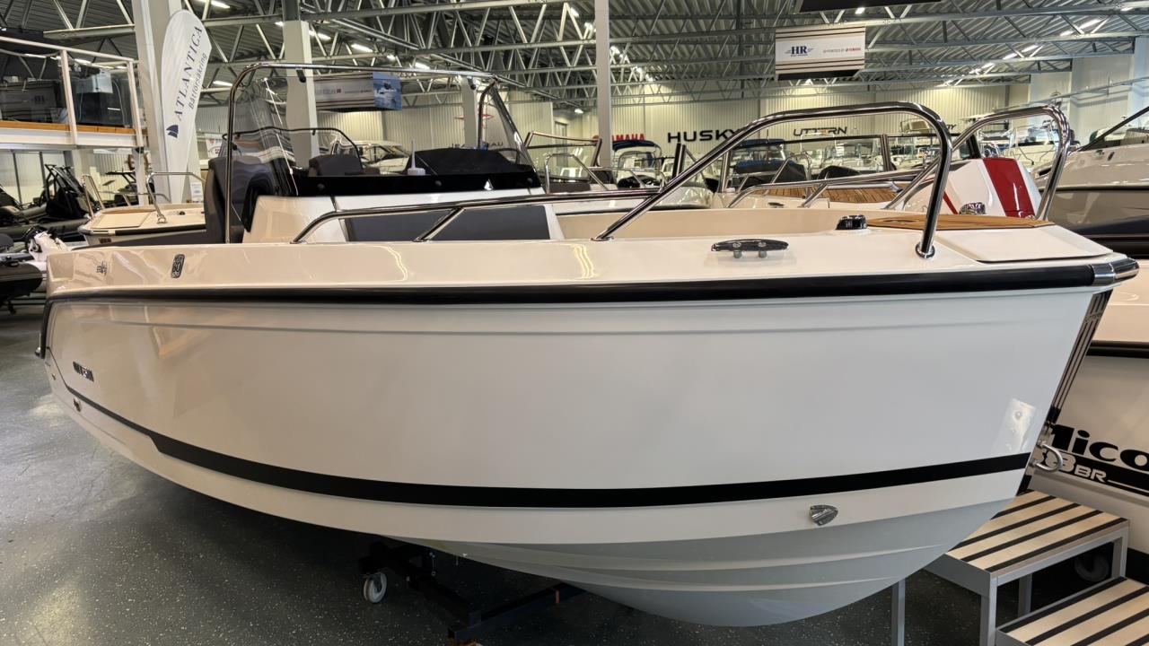 Uttern S59 White Edition med Mercury F115 -25