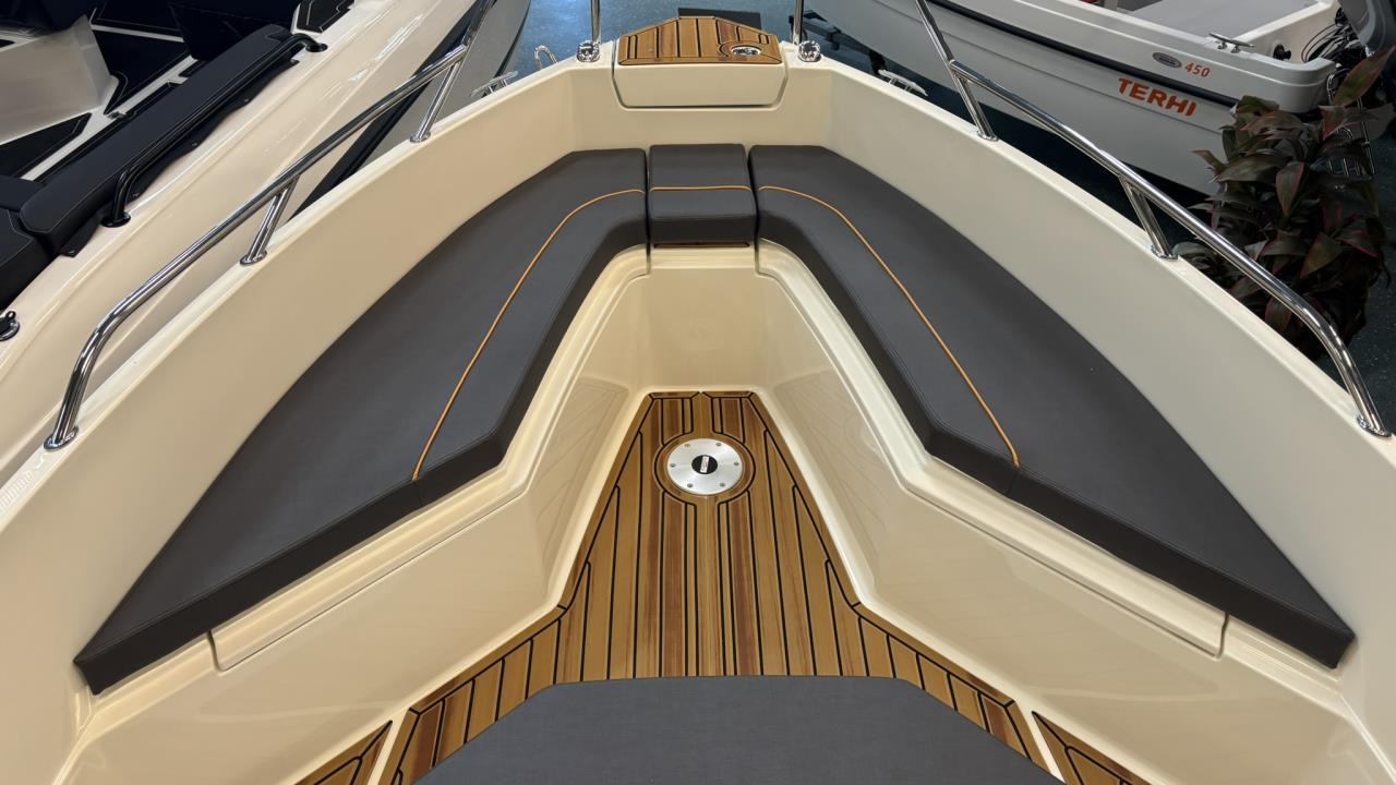 Uttern S59 White Edition med Mercury F115 -25