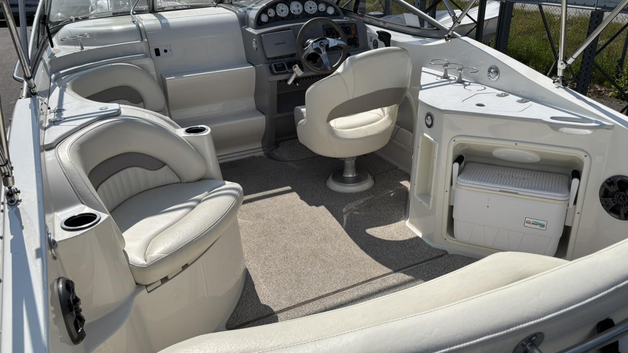 Stingray 250 CS med Volvo Penta 5.0L GXI 270 / DP -13