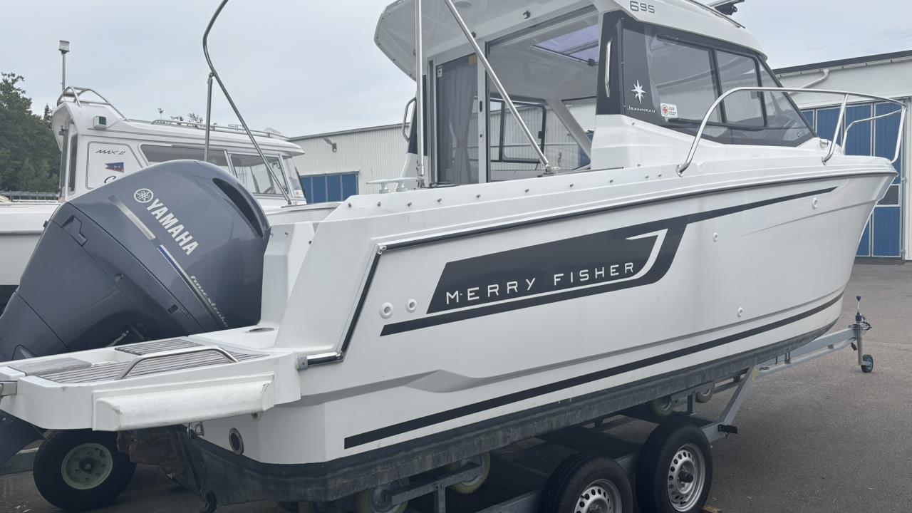 Jeanneau 695 Merry Fisher -17 med Yamaha F150 DETL -17