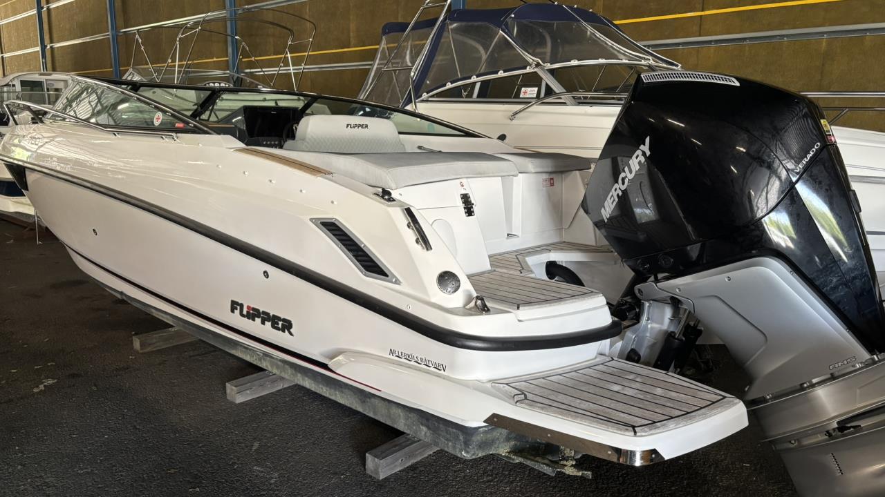 Flipper 700 DC -22 med Mercury F 250 XL DTS -22