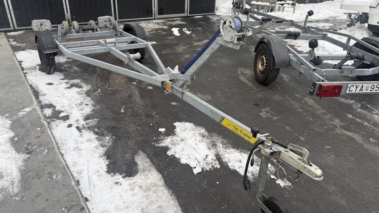 TK Trailer BT 500 -2010