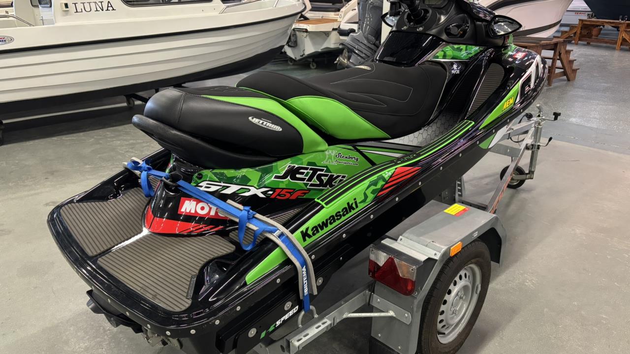 Kawasaki STX 160 X -18 ink trailer