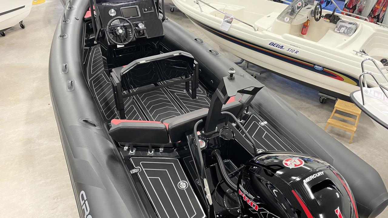 Grand D 600 Lux -23 Yamaha F 150 XB -23