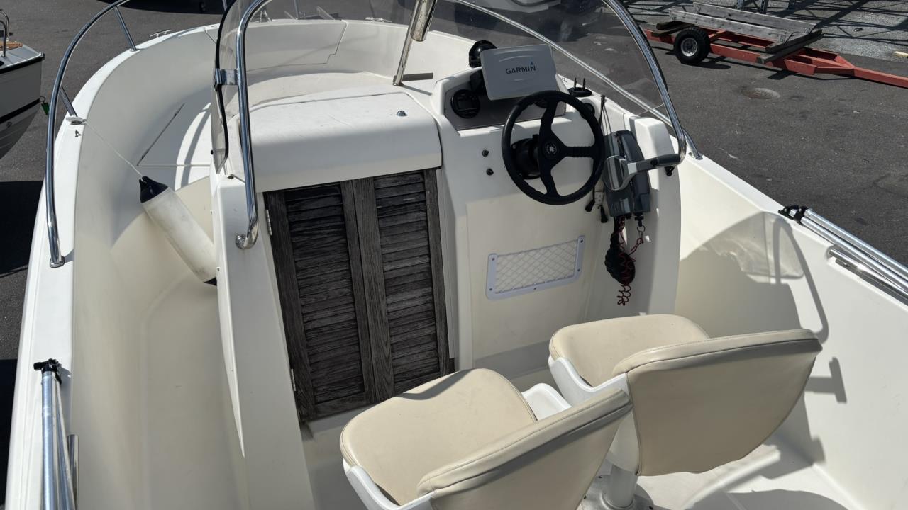 Jeanneau 635 CC -07 med Yamaha F 150 AETL -09