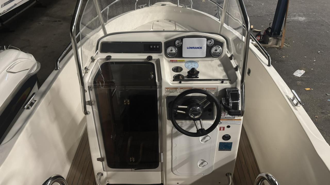 Uttern S64 med Mercruiser 4,3L MPI -12
