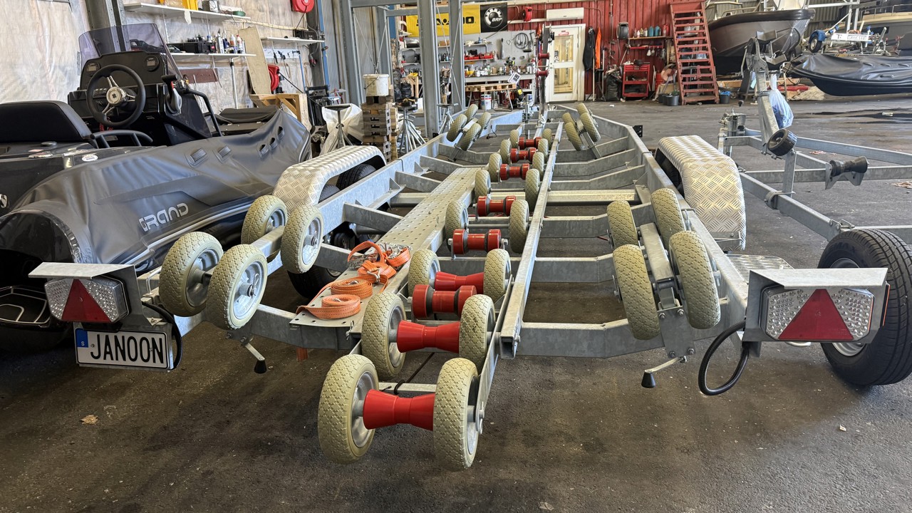 TK Trailer BT 3000 B -25