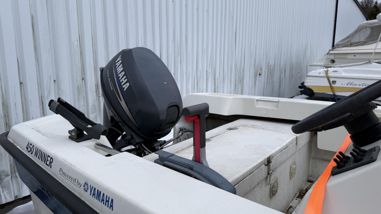 Crescent 450 Winner -04 med Yamaha F20 AETL -04