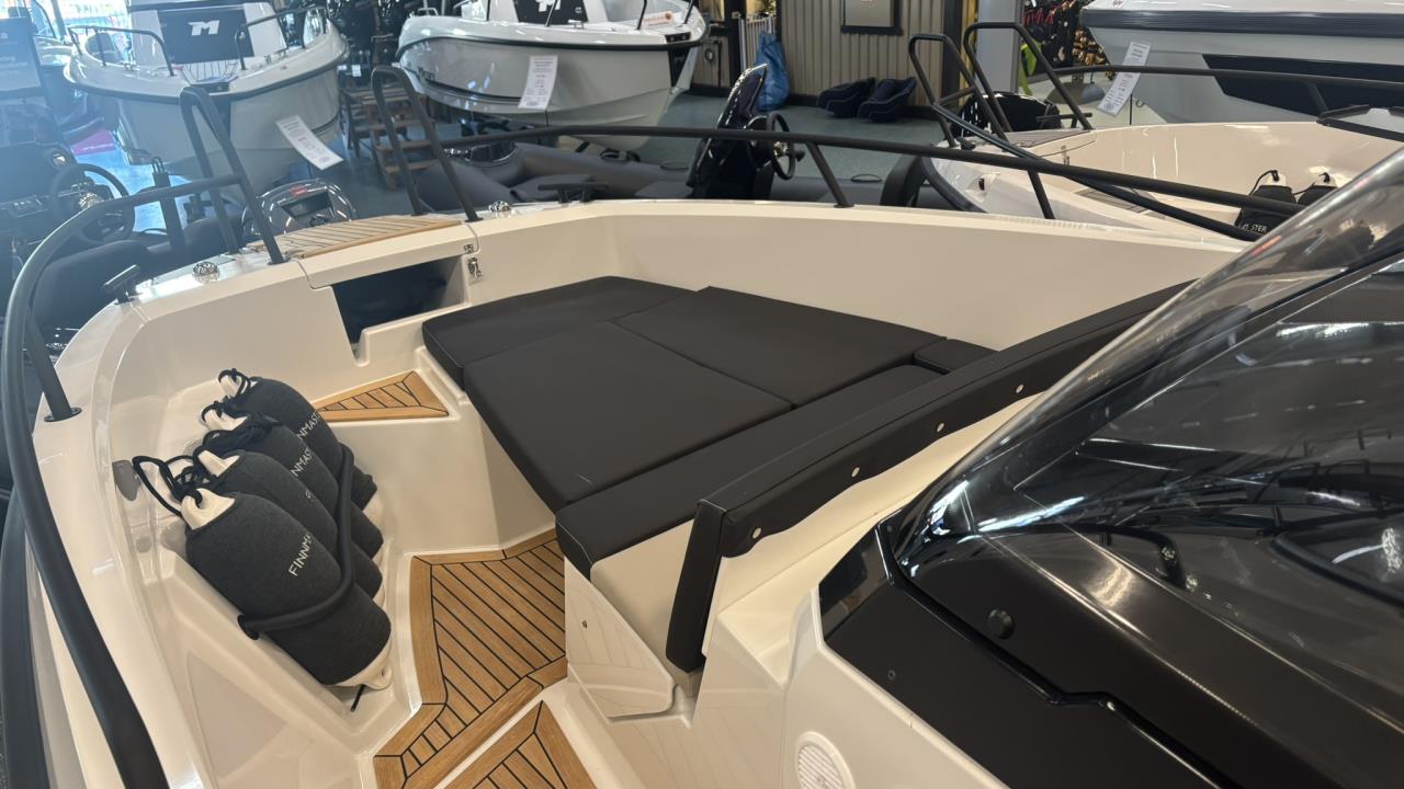 Finnmaster S6 -23 med Yamaha F150 XB -26
