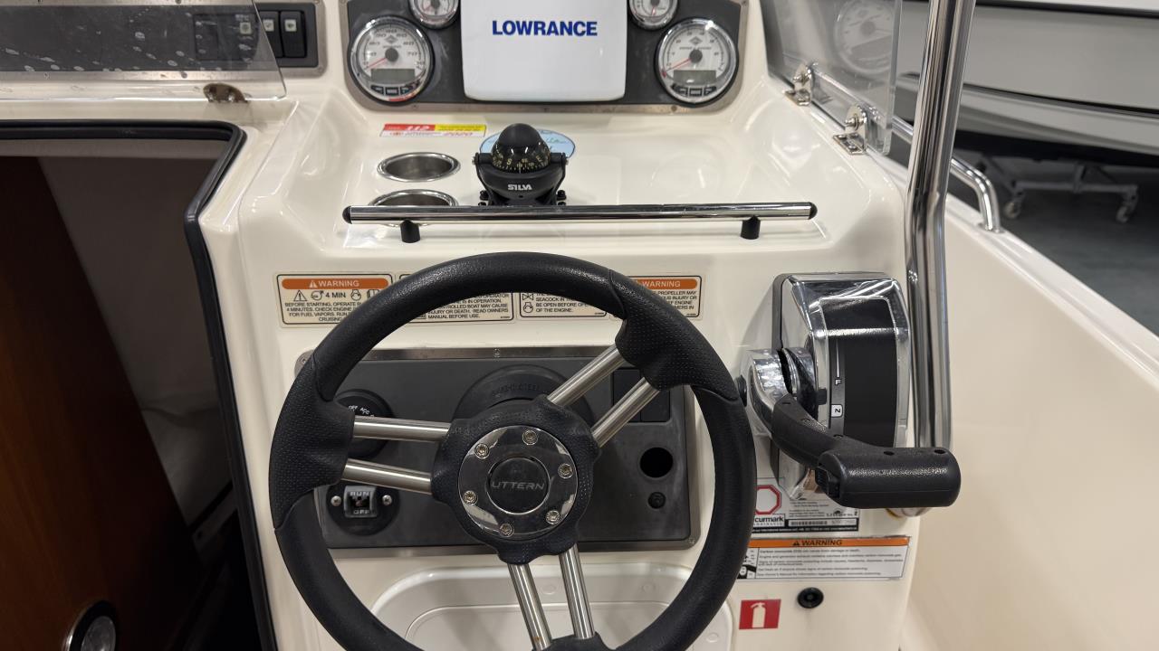 Uttern S64 med Mercruiser 4,3L MPI -12