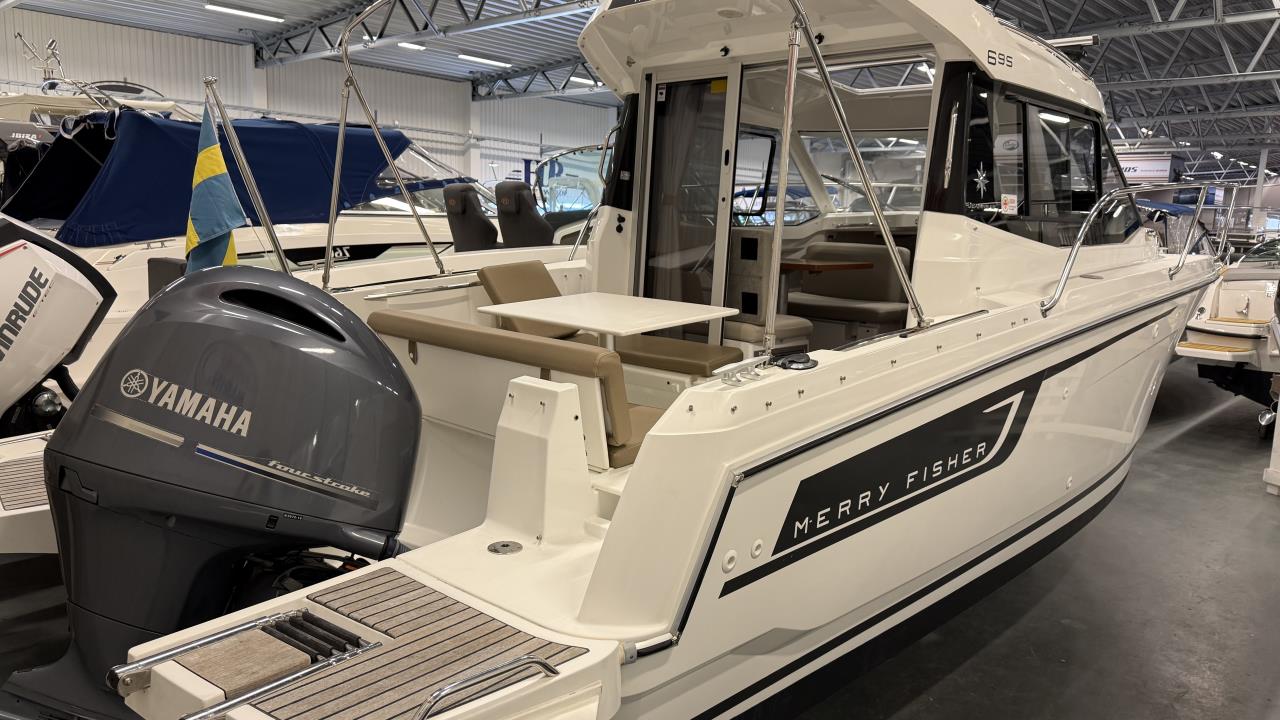 Jeanneau 695 Merry Fisher -17 med Yamaha F150 DETL -17