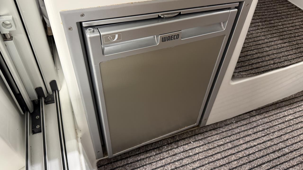 Jeanneau 695 Merry Fisher -17 med Yamaha F150 DETL -17