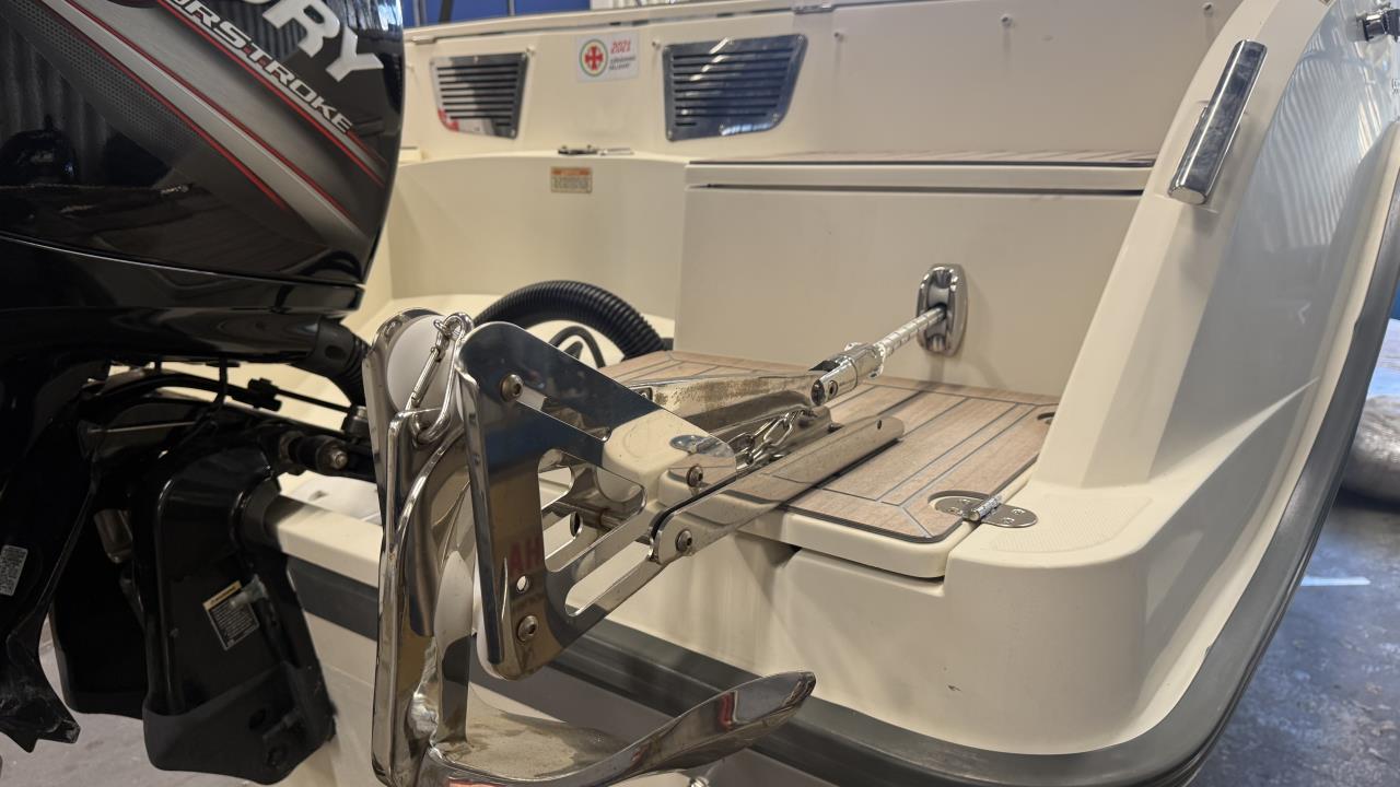 Uttern S62 -15 med Mercury F 150 ELXPT -15