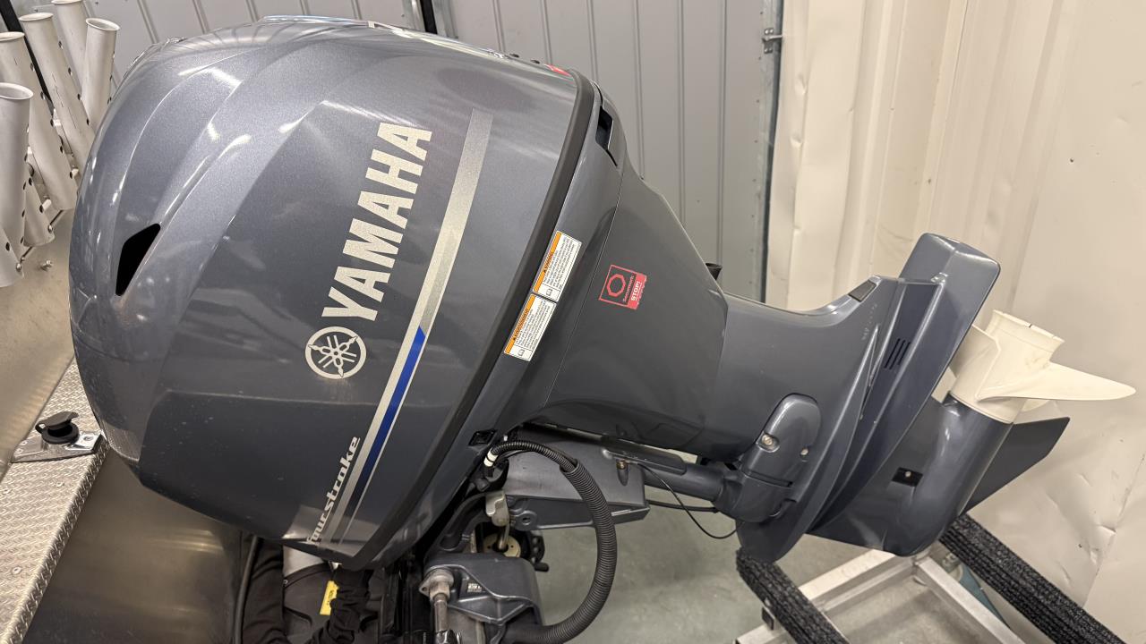 Buster X-22 med Yamaha F 70 AETL-22