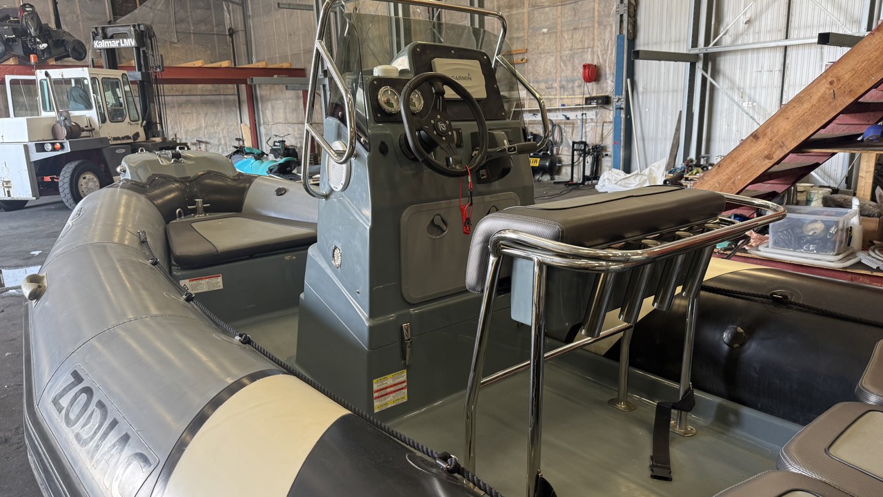 Zodiac Pro Open 550 -16 Evinrude 115 DSL -16