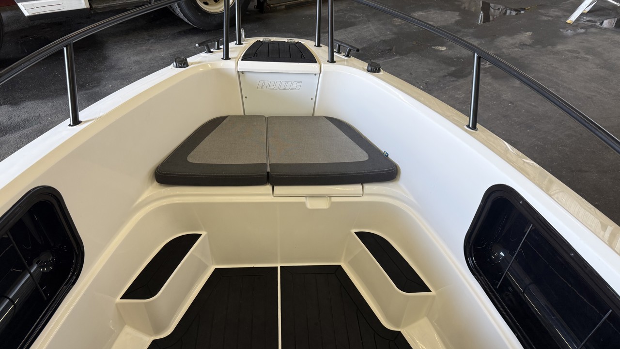 Ryds 550 Mid C Black Edition -21 Yamaha F 70 AETL -21
