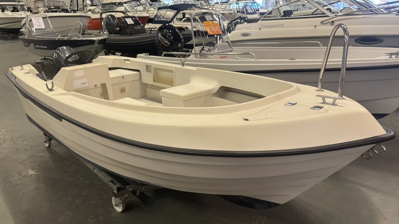Crescent 450 Winner-05 med Yamaha F 20 BEPL-08