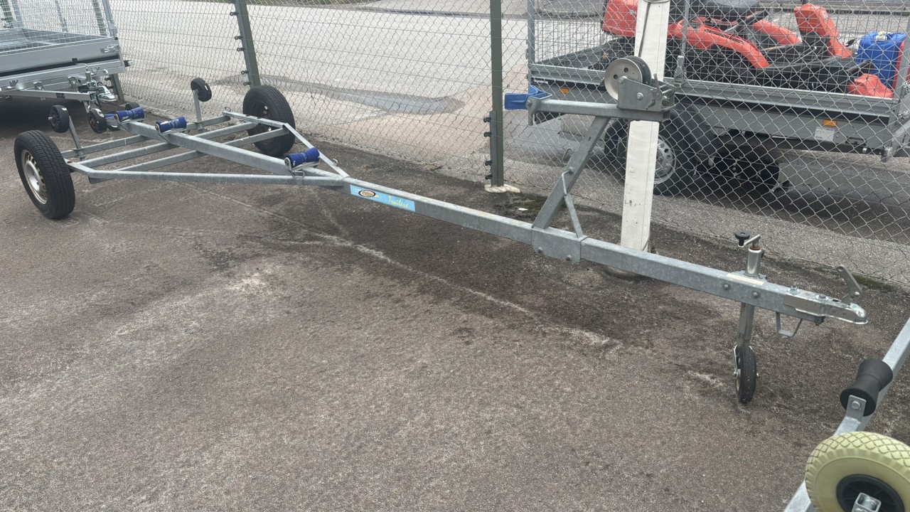Begagnad Maja BUV 750