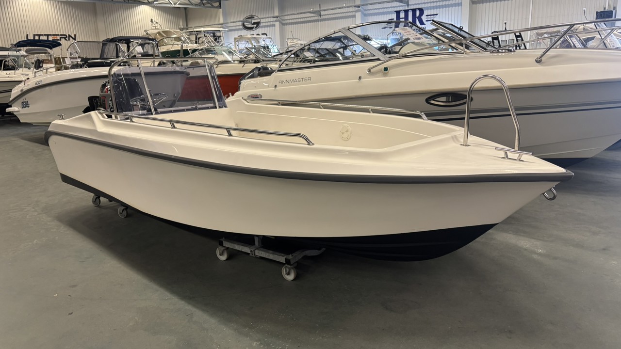 SeaMaster 175 -02 med Suzuki DF 60 TL -03 uttagen -04