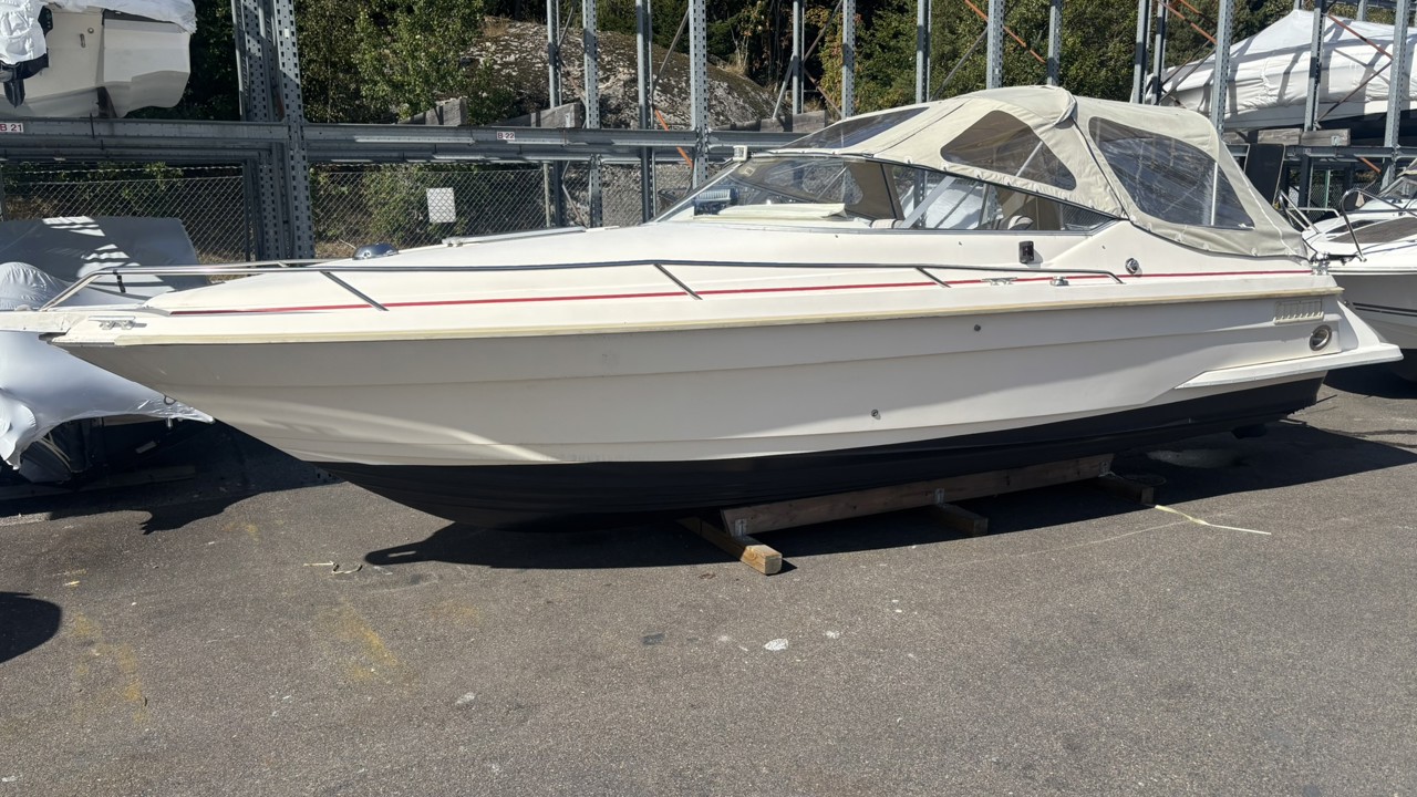 Scand 7100 med Volvo Penta V8 DP -76