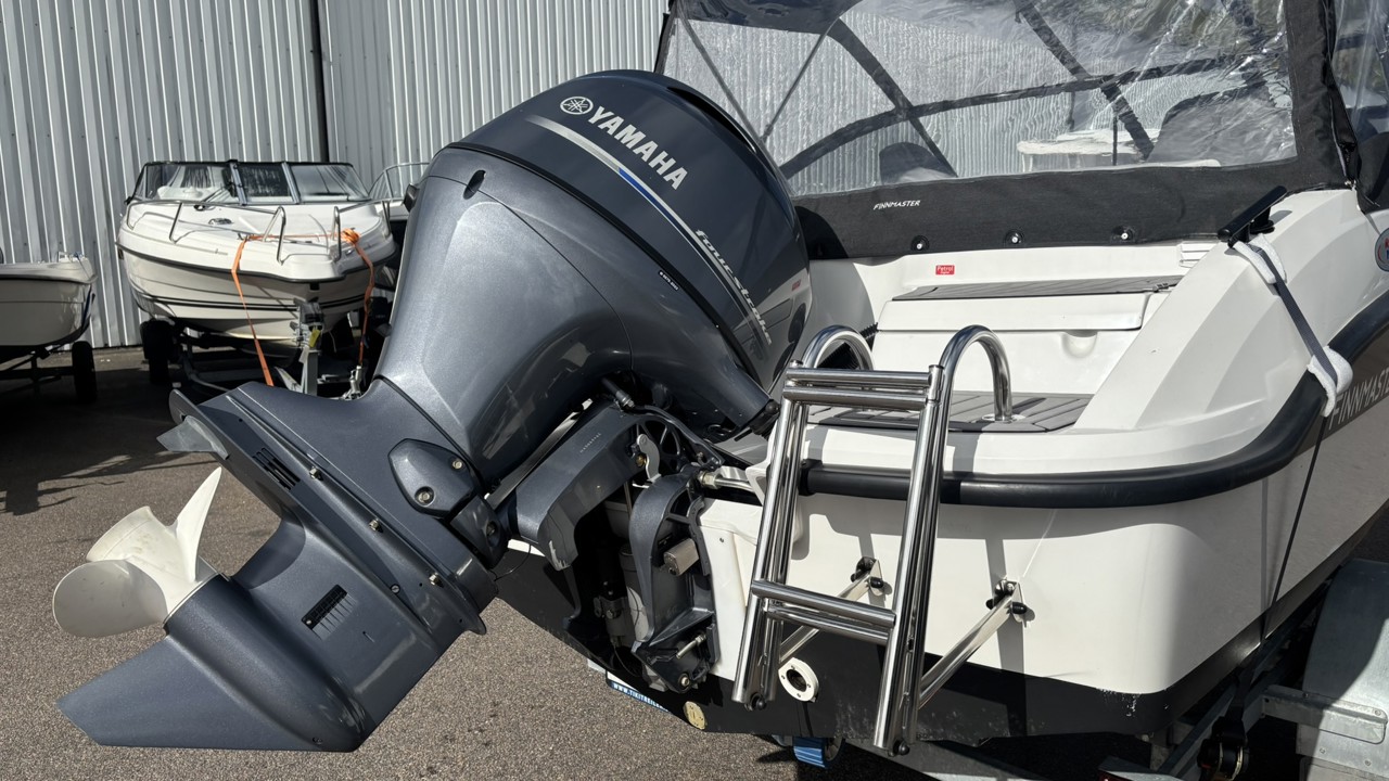 Finnmaster R5 -23 med Yamaha F 100 LB -22