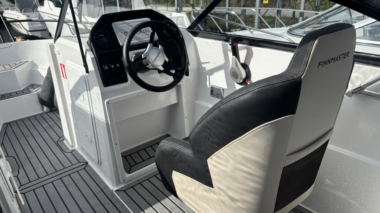 Finnmaster R5 -23 med Yamaha F 100 LB -22