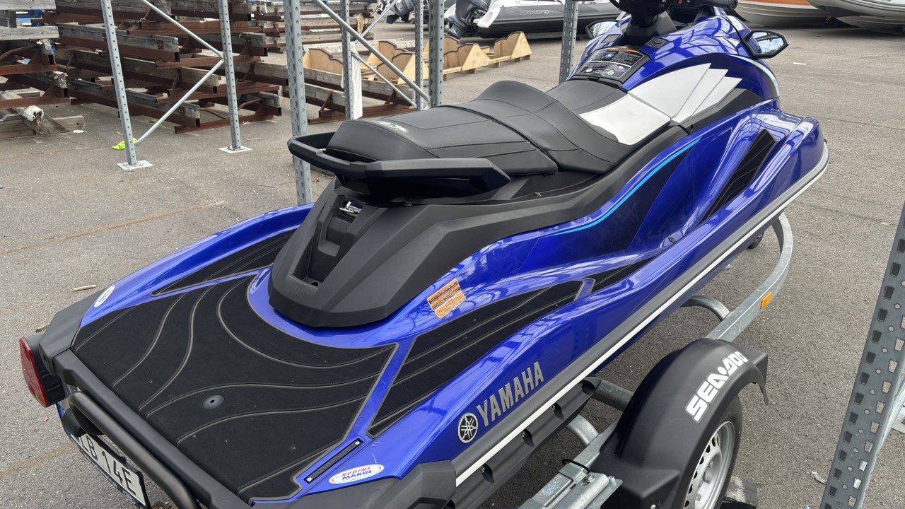 Yamaha GP 1800R SVHO -24 uttagen -26