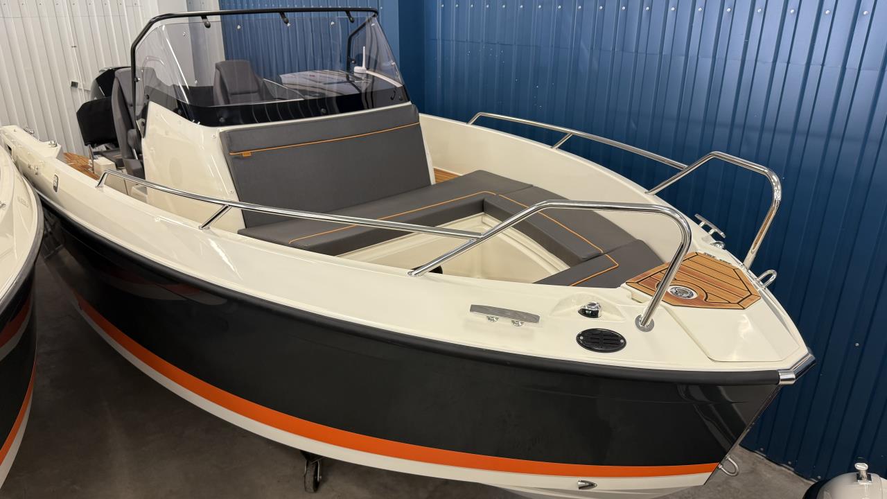 Uttern S 65 -25 Mercury F200XL DTS V6 -25
