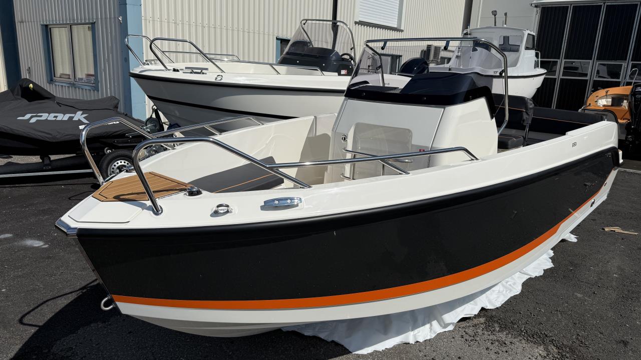 Uttern S 53 -25 Mercury F 115 ELPT -25